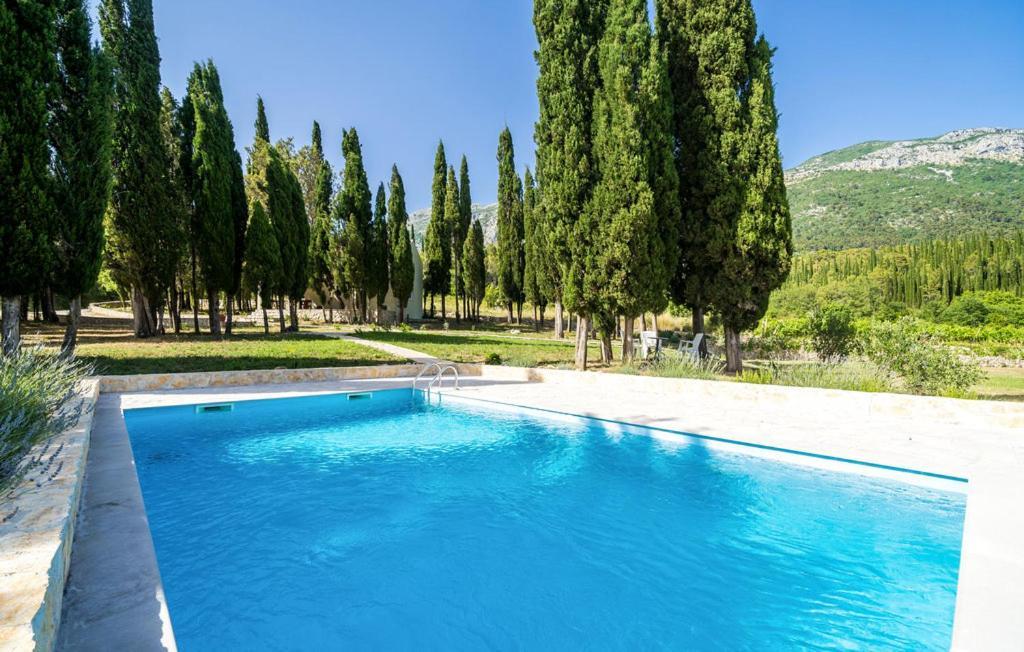 Country House Uros In Nature With Pool Lovorno Exteriér fotografie